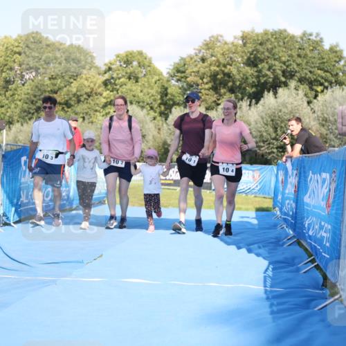 25.08.2024 - Elbe Triathlon Hamburg H.Heesch http://msf.ph/oto/6862072 25.08.2024 16:55:30 Ziel  meine-sportfotos.de