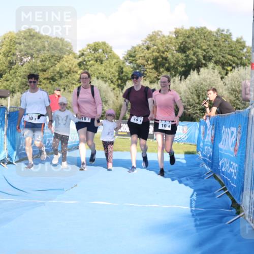 25.08.2024 - Elbe Triathlon Hamburg H.Heesch http://msf.ph/oto/6862084 25.08.2024 16:55:30 Ziel  meine-sportfotos.de