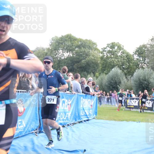 25.08.2024 - Elbe Triathlon Hamburg H.Heesch http://msf.ph/oto/6862110 25.08.2024 11:05:31 Ziel 271, 369, 1851 meine-sportfotos.de