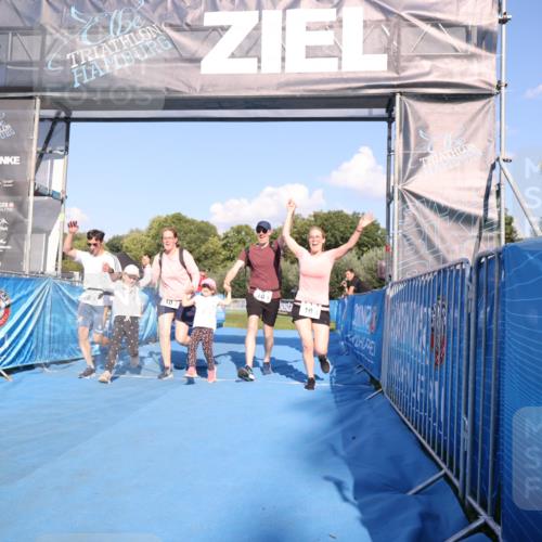 25.08.2024 - Elbe Triathlon Hamburg H.Heesch http://msf.ph/oto/6862167 25.08.2024 16:55:31 Ziel  meine-sportfotos.de