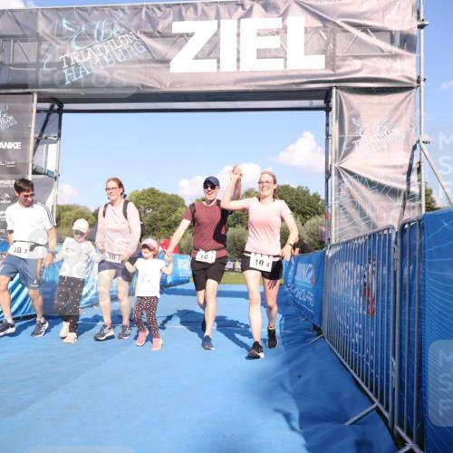 25.08.2024 - Elbe Triathlon Hamburg H.Heesch http://msf.ph/oto/6862201 25.08.2024 16:55:32 Ziel  meine-sportfotos.de