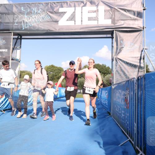 25.08.2024 - Elbe Triathlon Hamburg H.Heesch http://msf.ph/oto/6862205 25.08.2024 16:55:32 Ziel  meine-sportfotos.de
