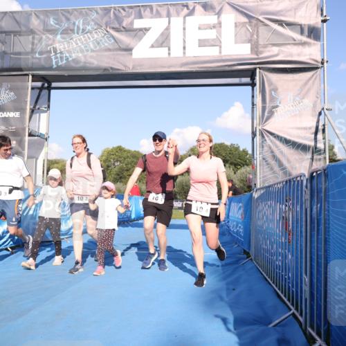 25.08.2024 - Elbe Triathlon Hamburg H.Heesch http://msf.ph/oto/6862212 25.08.2024 16:55:32 Ziel  meine-sportfotos.de