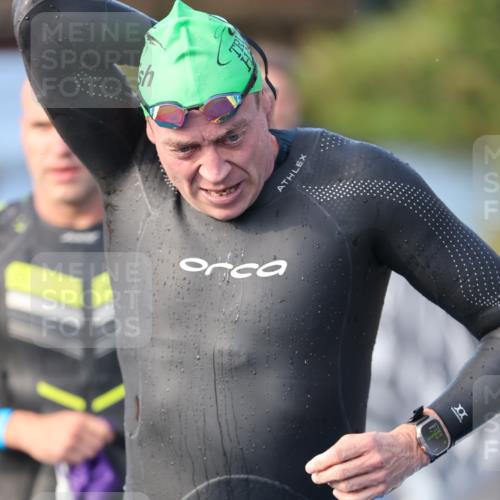 25.08.2024 - Elbe Triathlon Hamburg H.Heesch http://msf.ph/oto/6862236 25.08.2024 09:19:10 Schwimmen 221, 358, 376, 383, 397, 398, 400, 407, 431, 528 meine-sportfotos.de