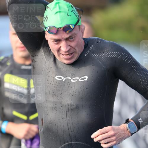 25.08.2024 - Elbe Triathlon Hamburg H.Heesch http://msf.ph/oto/6862240 25.08.2024 09:19:10 Schwimmen 221, 358, 376, 383, 397, 398, 400, 407, 431, 528 meine-sportfotos.de