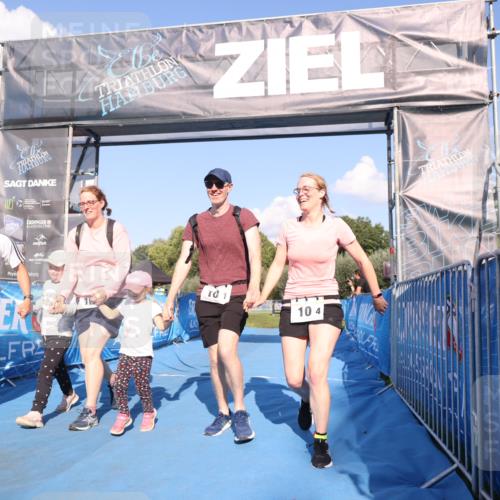 25.08.2024 - Elbe Triathlon Hamburg H.Heesch http://msf.ph/oto/6862242 25.08.2024 16:55:32 Ziel  meine-sportfotos.de