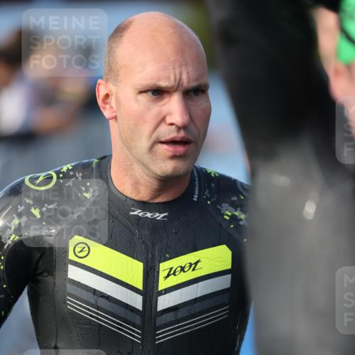 25.08.2024 - Elbe Triathlon Hamburg H.Heesch http://msf.ph/oto/6862253 25.08.2024 09:19:10 Schwimmen 221, 358, 376, 383, 397, 398, 400, 407, 431, 528 meine-sportfotos.de