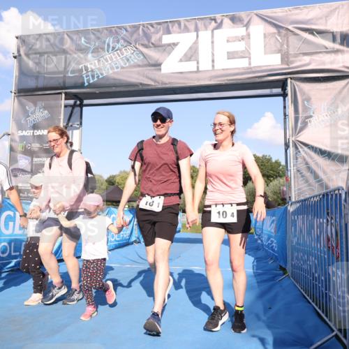 25.08.2024 - Elbe Triathlon Hamburg H.Heesch http://msf.ph/oto/6862255 25.08.2024 16:55:32 Ziel  meine-sportfotos.de