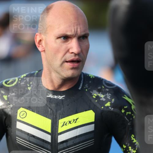 25.08.2024 - Elbe Triathlon Hamburg H.Heesch http://msf.ph/oto/6862268 25.08.2024 09:19:11 Schwimmen 221, 358, 376, 383, 397, 398, 400, 407, 431, 528 meine-sportfotos.de