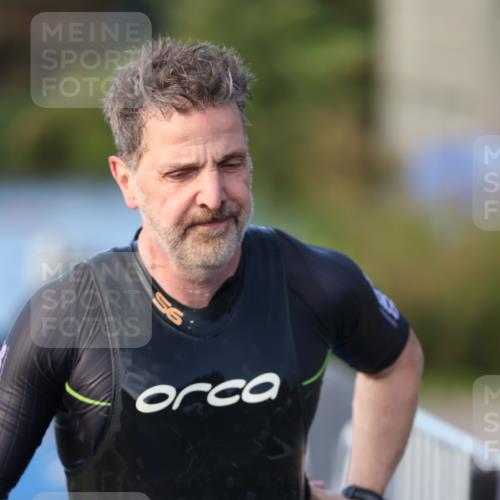 25.08.2024 - Elbe Triathlon Hamburg H.Heesch http://msf.ph/oto/6862293 25.08.2024 09:19:12 Schwimmen 214, 221, 358, 376, 383, 397, 398, 400, 407, 431, 528 meine-sportfotos.de