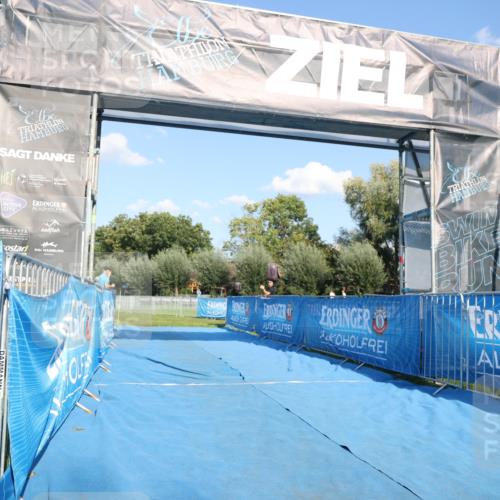 25.08.2024 - Elbe Triathlon Hamburg H.Heesch http://msf.ph/oto/6862303 25.08.2024 17:17:01 Ziel  meine-sportfotos.de