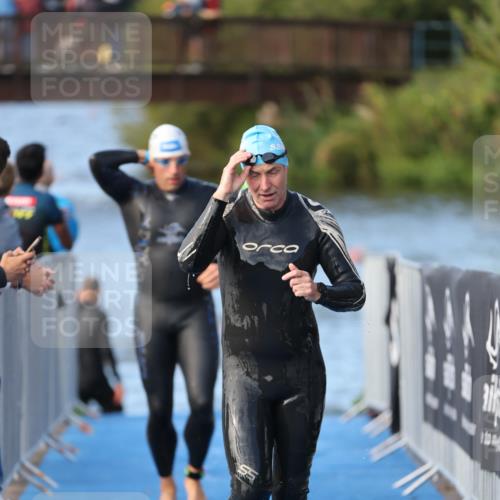 25.08.2024 - Elbe Triathlon Hamburg H.Heesch http://msf.ph/oto/6862311 25.08.2024 09:19:20 Schwimmen 214, 358, 366, 373, 376, 383, 397, 398, 400, 407, 431, 528 meine-sportfotos.de