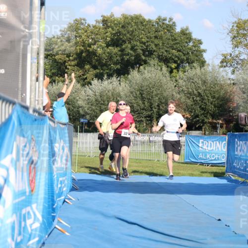 25.08.2024 - Elbe Triathlon Hamburg H.Heesch http://msf.ph/oto/6862323 25.08.2024 17:17:15 Ziel  meine-sportfotos.de