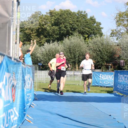 25.08.2024 - Elbe Triathlon Hamburg H.Heesch http://msf.ph/oto/6862334 25.08.2024 17:17:15 Ziel  meine-sportfotos.de