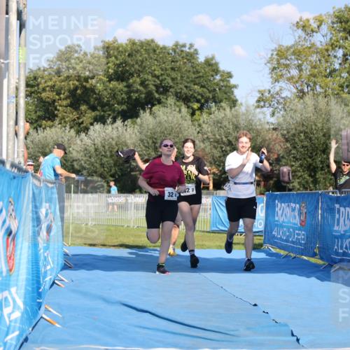 25.08.2024 - Elbe Triathlon Hamburg H.Heesch http://msf.ph/oto/6862362 25.08.2024 17:17:16 Ziel  meine-sportfotos.de