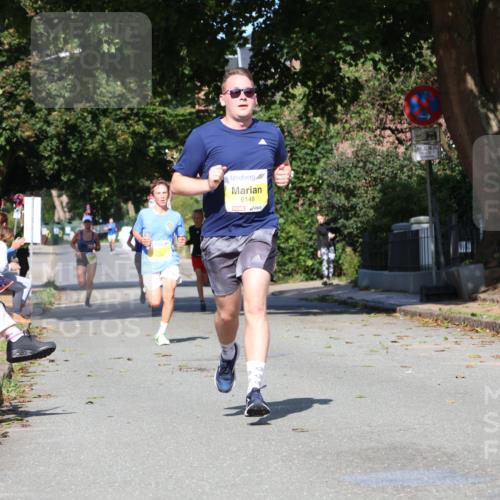 25.08.2024 - 20. Blankeneser Heldenlauf Strokosch-Dieckow http://msf.ph/oto/6862390 25.08.2024 10:20:17 Ziel 6148, 6207, 6293, 6513 meine-sportfotos.de