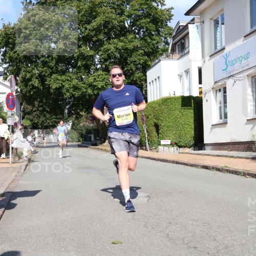 25.08.2024 - 20. Blankeneser Heldenlauf Strokosch-Dieckow http://msf.ph/oto/6862421 25.08.2024 10:20:19 Ziel 6148, 6173, 6207, 6293, 6294, 6513 meine-sportfotos.de