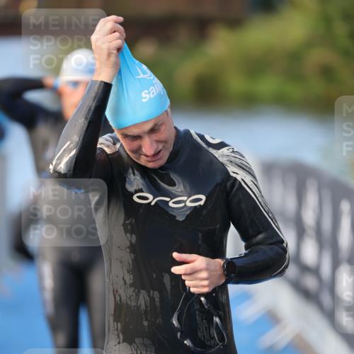 25.08.2024 - Elbe Triathlon Hamburg H.Heesch http://msf.ph/oto/6862432 25.08.2024 09:19:22 Schwimmen 214, 358, 366, 373, 376, 383, 397, 398, 400, 407, 431, 528 meine-sportfotos.de