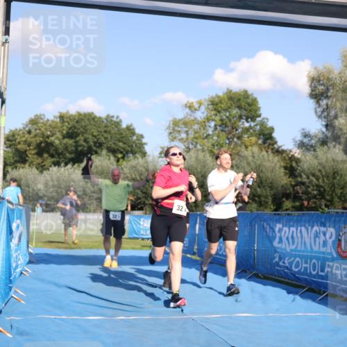 25.08.2024 - Elbe Triathlon Hamburg H.Heesch http://msf.ph/oto/6862465 25.08.2024 17:17:18 Ziel  meine-sportfotos.de