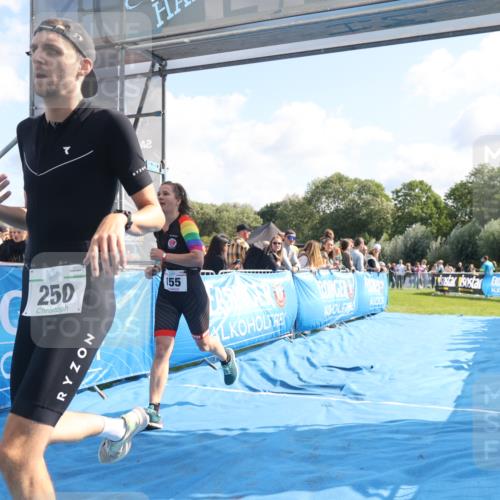 25.08.2024 - Elbe Triathlon Hamburg H.Heesch http://msf.ph/oto/6862488 25.08.2024 11:06:26 Ziel 155, 250 meine-sportfotos.de