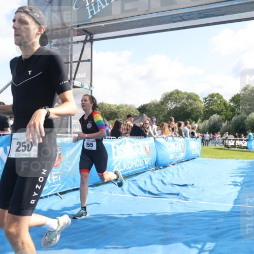 25.08.2024 - Elbe Triathlon Hamburg H.Heesch http://msf.ph/oto/6862491 25.08.2024 11:06:26 Ziel 155, 250 meine-sportfotos.de