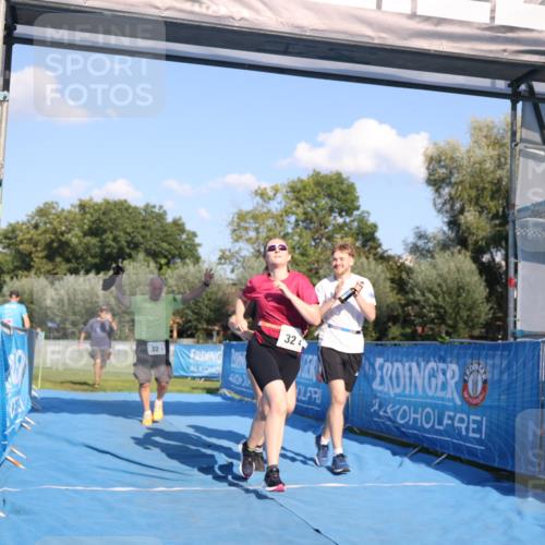25.08.2024 - Elbe Triathlon Hamburg H.Heesch http://msf.ph/oto/6862492 25.08.2024 17:17:18 Ziel  meine-sportfotos.de