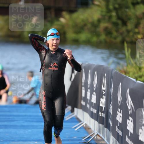 25.08.2024 - Elbe Triathlon Hamburg H.Heesch http://msf.ph/oto/6862497 25.08.2024 09:29:48 Schwimmen 451, 463, 506, 508 meine-sportfotos.de