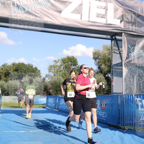 25.08.2024 - Elbe Triathlon Hamburg H.Heesch http://msf.ph/oto/6862533 25.08.2024 17:17:18 Ziel  meine-sportfotos.de