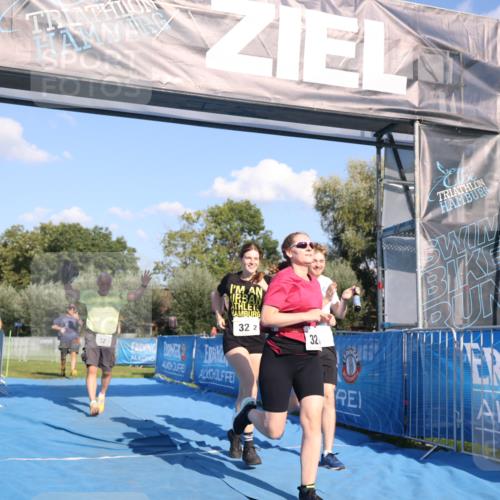25.08.2024 - Elbe Triathlon Hamburg H.Heesch http://msf.ph/oto/6862536 25.08.2024 17:17:18 Ziel  meine-sportfotos.de