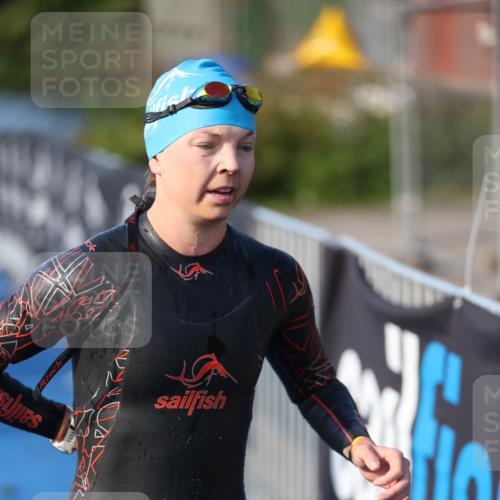 25.08.2024 - Elbe Triathlon Hamburg H.Heesch http://msf.ph/oto/6862548 25.08.2024 09:29:52 Schwimmen 451, 463, 506, 508, 548 meine-sportfotos.de