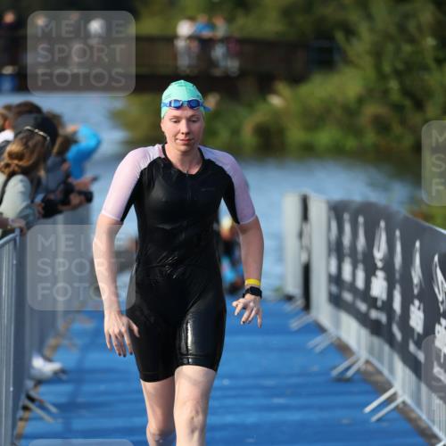 25.08.2024 - Elbe Triathlon Hamburg H.Heesch http://msf.ph/oto/6862587 25.08.2024 09:29:57 Schwimmen 451, 463, 506, 508, 548, 553 meine-sportfotos.de