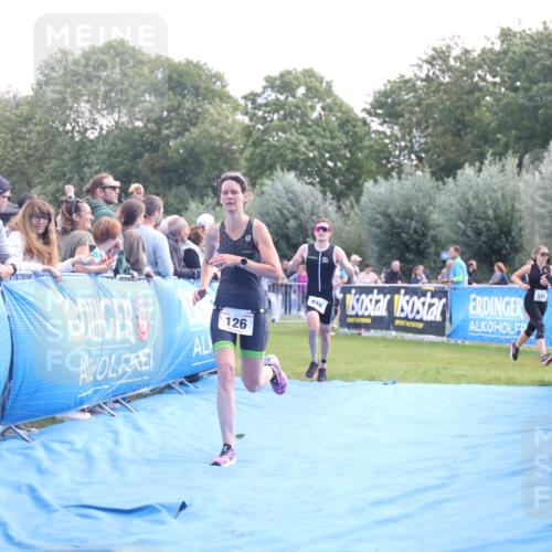 25.08.2024 - Elbe Triathlon Hamburg H.Heesch http://msf.ph/oto/6862589 25.08.2024 11:06:58 Ziel 126, 616 meine-sportfotos.de