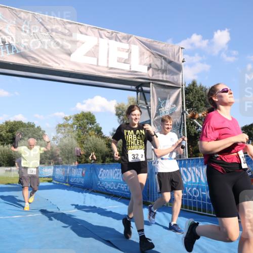 25.08.2024 - Elbe Triathlon Hamburg H.Heesch http://msf.ph/oto/6862597 25.08.2024 17:17:19 Ziel  meine-sportfotos.de