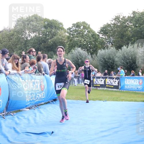 25.08.2024 - Elbe Triathlon Hamburg H.Heesch http://msf.ph/oto/6862602 25.08.2024 11:06:59 Ziel 126, 616 meine-sportfotos.de