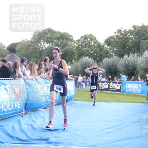 25.08.2024 - Elbe Triathlon Hamburg H.Heesch http://msf.ph/oto/6862627 25.08.2024 11:06:59 Ziel 126, 616 meine-sportfotos.de