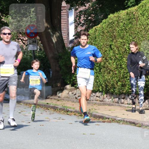 25.08.2024 - 20. Blankeneser Heldenlauf Strokosch-Dieckow http://msf.ph/oto/6862631 25.08.2024 10:20:47 Ziel 6348, 6359, 6462, 6520 meine-sportfotos.de