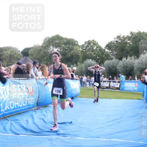 25.08.2024 - Elbe Triathlon Hamburg H.Heesch http://msf.ph/oto/6862635 25.08.2024 11:06:59 Ziel 126, 616 meine-sportfotos.de