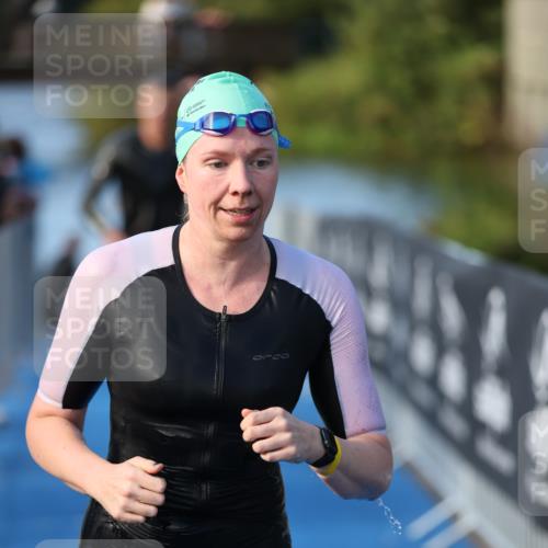 25.08.2024 - Elbe Triathlon Hamburg H.Heesch http://msf.ph/oto/6862636 25.08.2024 09:29:58 Schwimmen 451, 452, 463, 506, 508, 534, 548, 553 meine-sportfotos.de
