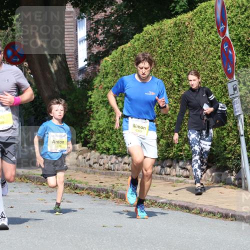 25.08.2024 - 20. Blankeneser Heldenlauf Strokosch-Dieckow http://msf.ph/oto/6862638 25.08.2024 10:20:48 Ziel 6348, 6359, 6462, 6520 meine-sportfotos.de