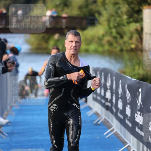 25.08.2024 - Elbe Triathlon Hamburg H.Heesch http://msf.ph/oto/6862655 25.08.2024 09:30:00 Schwimmen 451, 452, 463, 470, 506, 508, 534, 548, 553 meine-sportfotos.de