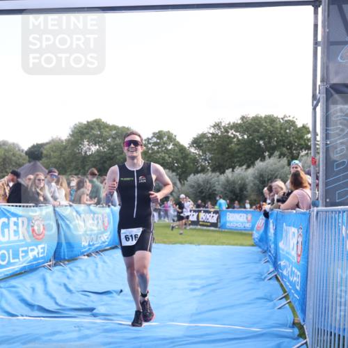 25.08.2024 - Elbe Triathlon Hamburg H.Heesch http://msf.ph/oto/6862704 25.08.2024 11:07:02 Ziel 126, 616 meine-sportfotos.de