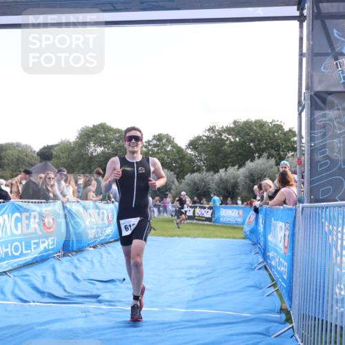 25.08.2024 - Elbe Triathlon Hamburg H.Heesch http://msf.ph/oto/6862706 25.08.2024 11:07:02 Ziel 126, 616 meine-sportfotos.de