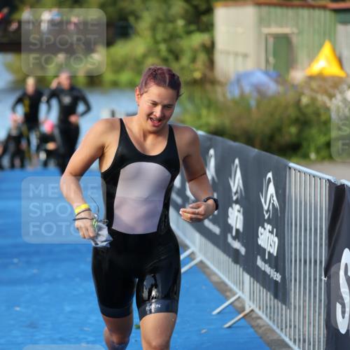 25.08.2024 - Elbe Triathlon Hamburg H.Heesch http://msf.ph/oto/6862735 25.08.2024 09:30:03 Schwimmen 451, 452, 463, 470, 506, 508, 534, 548, 553 meine-sportfotos.de