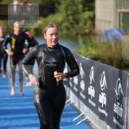 25.08.2024 - Elbe Triathlon Hamburg H.Heesch http://msf.ph/oto/6862756 25.08.2024 09:30:08 Schwimmen 451, 452, 463, 470, 506, 508, 515, 534, 548, 553 meine-sportfotos.de