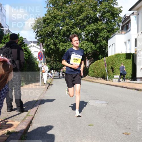 25.08.2024 - 20. Blankeneser Heldenlauf Strokosch-Dieckow http://msf.ph/oto/6862776 25.08.2024 10:21:37 Ziel 6018, 6142 meine-sportfotos.de