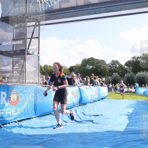 25.08.2024 - Elbe Triathlon Hamburg H.Heesch http://msf.ph/oto/6862786 25.08.2024 11:07:13 Ziel 145, 181, 211 meine-sportfotos.de