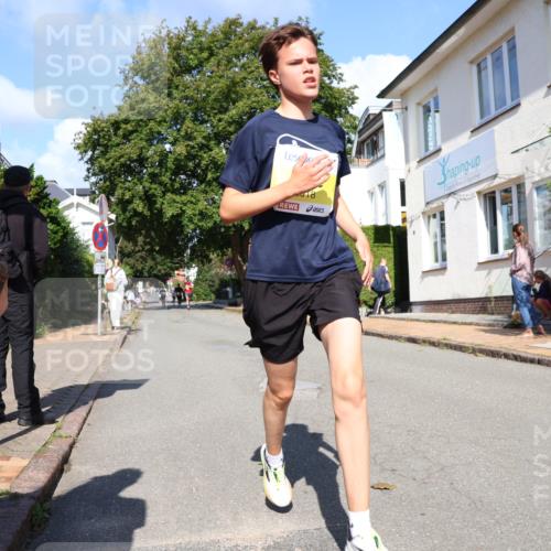 25.08.2024 - 20. Blankeneser Heldenlauf Strokosch-Dieckow http://msf.ph/oto/6862790 25.08.2024 10:21:37 Ziel 6018, 6142 meine-sportfotos.de