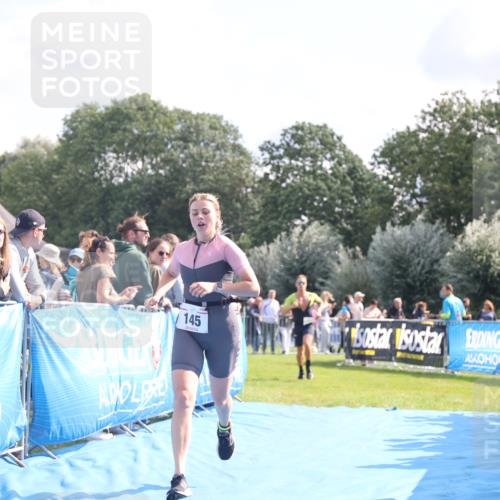 25.08.2024 - Elbe Triathlon Hamburg H.Heesch http://msf.ph/oto/6862816 25.08.2024 11:07:16 Ziel 145, 181, 211 meine-sportfotos.de