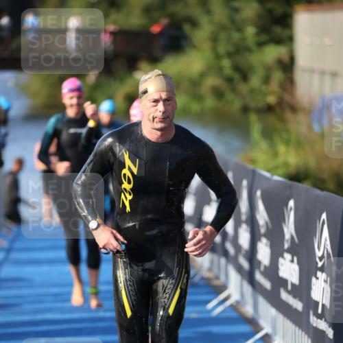 25.08.2024 - Elbe Triathlon Hamburg H.Heesch http://msf.ph/oto/6862817 25.08.2024 09:30:10 Schwimmen 411, 451, 452, 463, 470, 508, 515, 534, 548, 553 meine-sportfotos.de