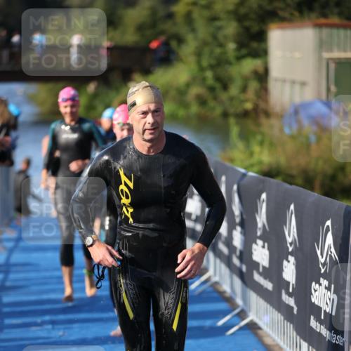 25.08.2024 - Elbe Triathlon Hamburg H.Heesch http://msf.ph/oto/6862830 25.08.2024 09:30:11 Schwimmen 411, 451, 452, 463, 470, 508, 515, 534, 548, 553 meine-sportfotos.de